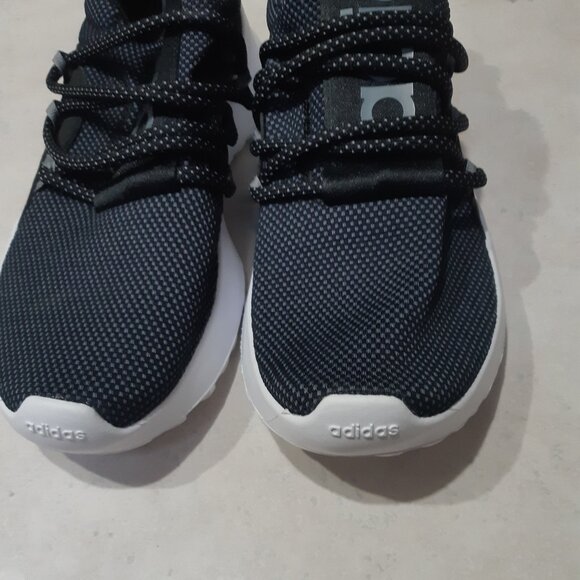 New Men's Adidas Sneakers with elastic laces Size 8 - Picture 2 of 12